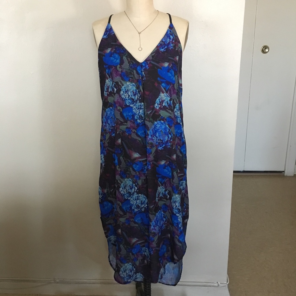 Eight Sixty Maxi Dress - Picture 1 of 5